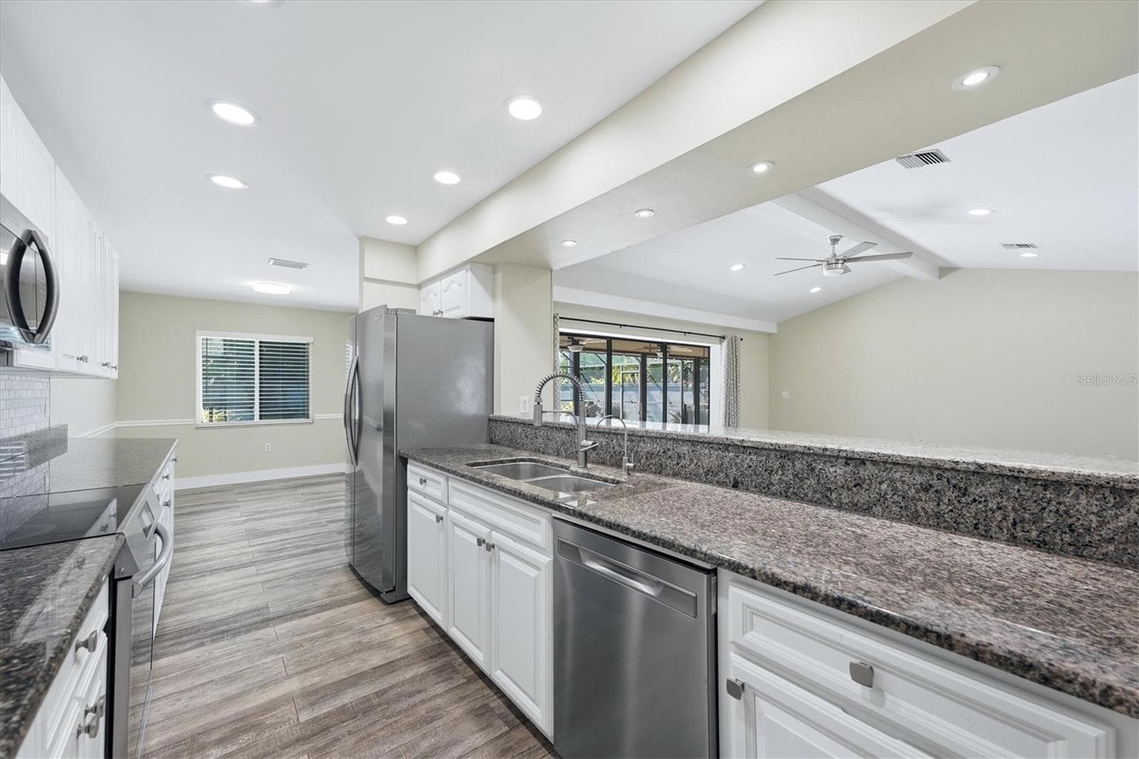 Single Family Residence at 6993 COUNTRY LAKES CIR, SARASOTA, photo 36 of 73