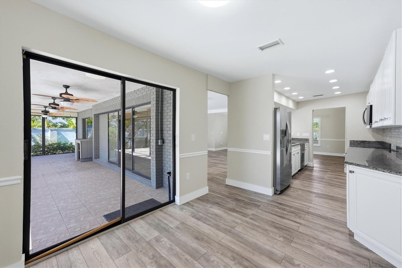Single Family Residence at 6993 COUNTRY LAKES CIR, SARASOTA, photo 38 of 73