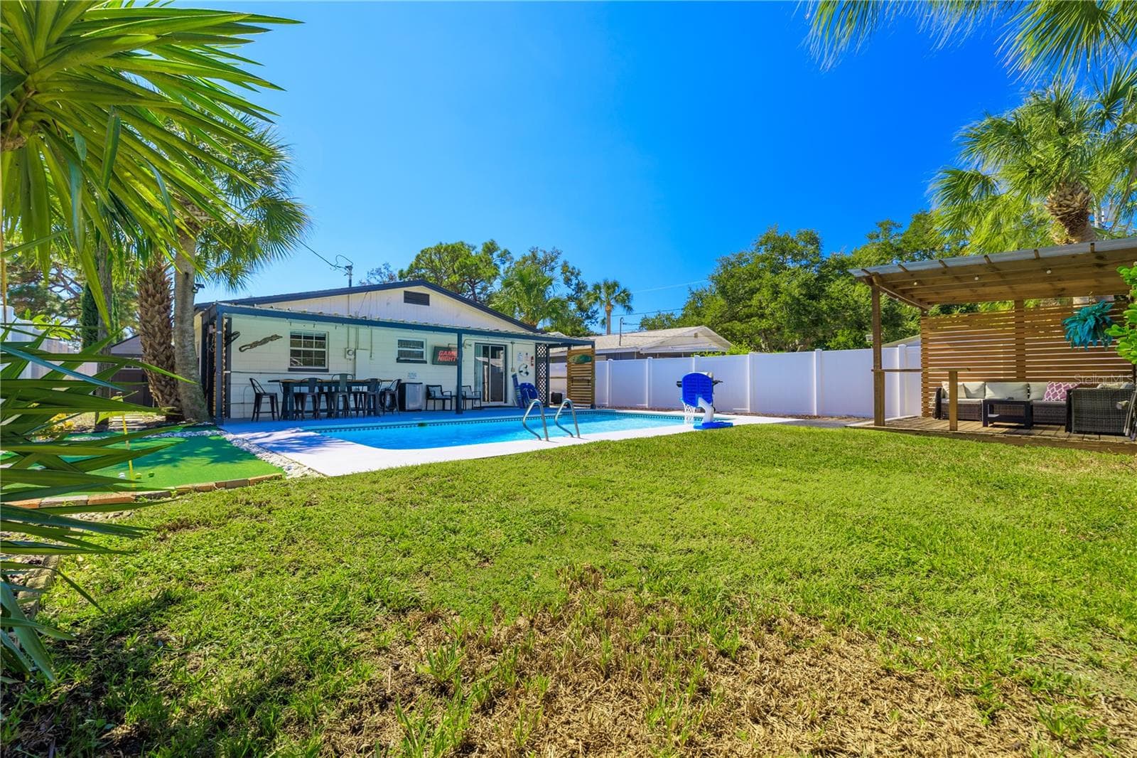 Single Family Residence at 8085 24TH AVE N, ST PETERSBURG, photo 23 of 30