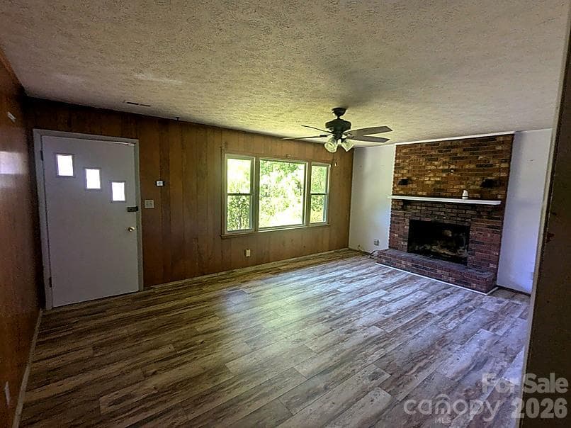 Single Family Residence at 90 Pittman Road, Fletcher, photo 4 of 25
