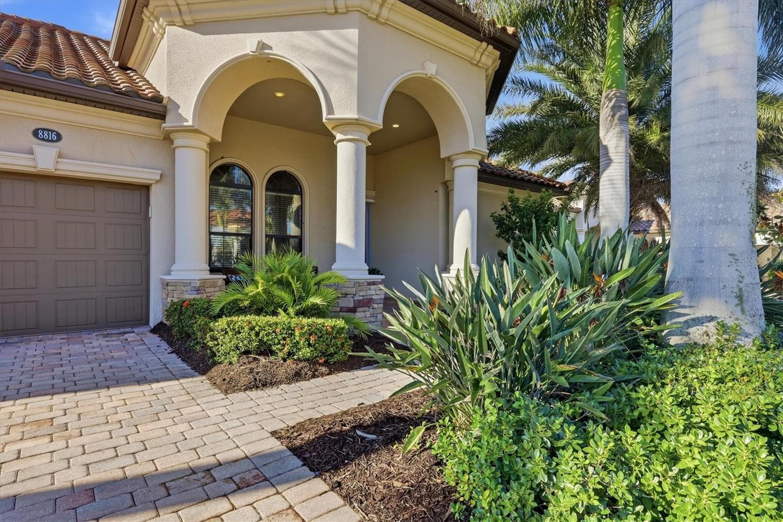 Single Family Residence at 8816 RUM RUNNER PL, BRADENTON, photo 4 of 87