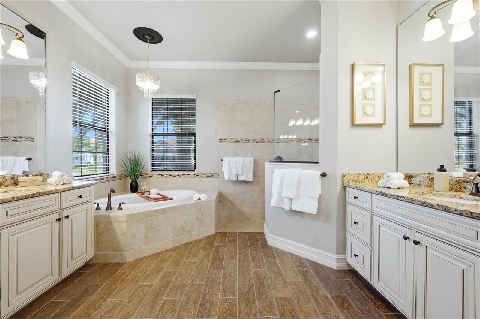Single Family Residence at 8816 RUM RUNNER PL, BRADENTON, photo 19 of 87