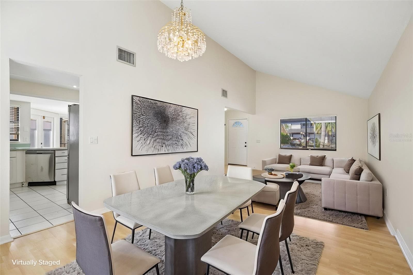 Virtually Staged - 16148 GARDENDALE DR, TAMPA