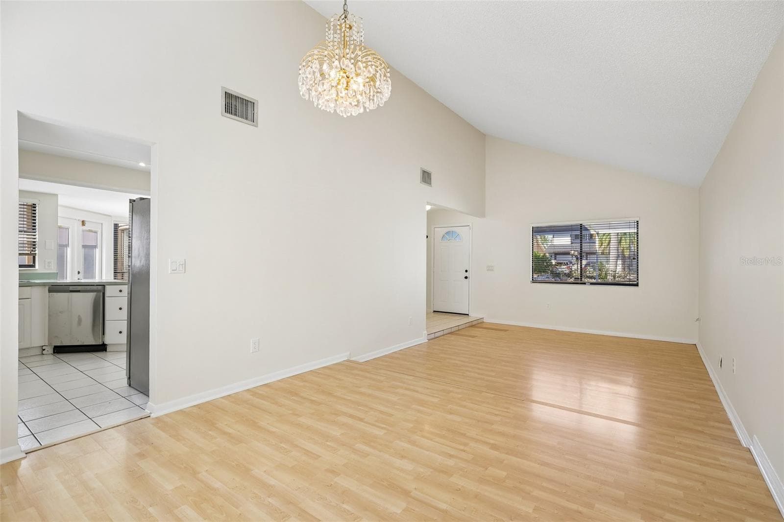 Single Family Residence at 16148 GARDENDALE DR, TAMPA, photo 7 of 43