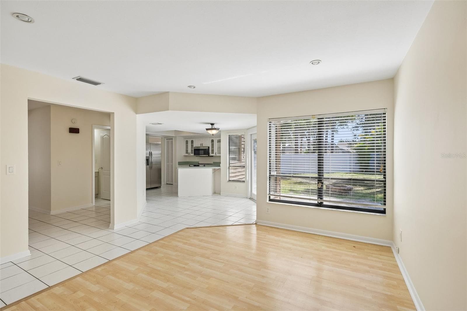 Single Family Residence at 16148 GARDENDALE DR, TAMPA, photo 10 of 43