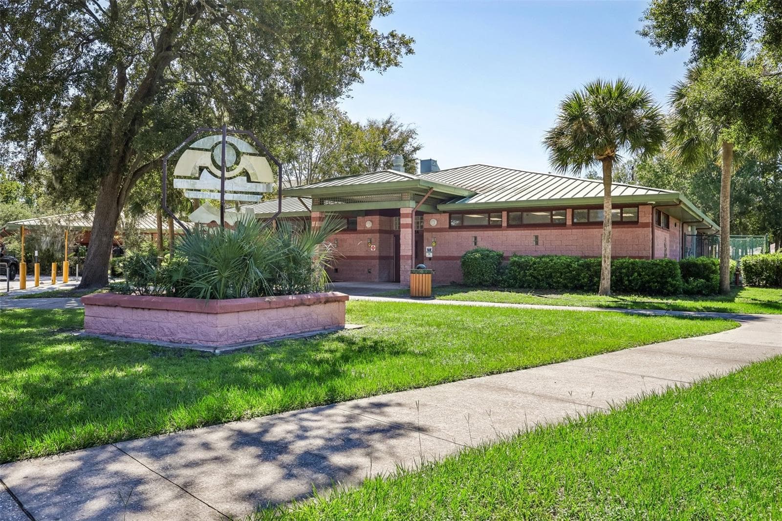 Northdale Park & Recreation Center (Public) - 16148 GARDENDALE DR, TAMPA