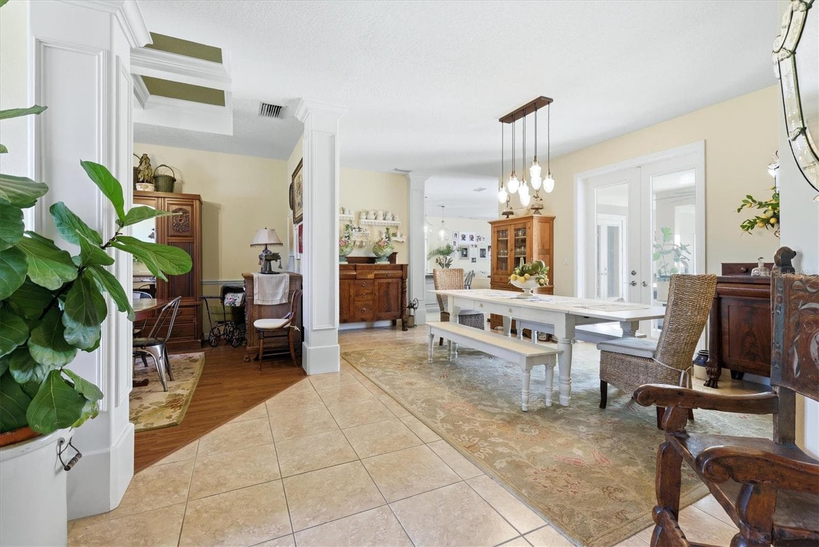 Single Family Residence at 1753 KINGSDOWN DR, SARASOTA, photo 7 of 42