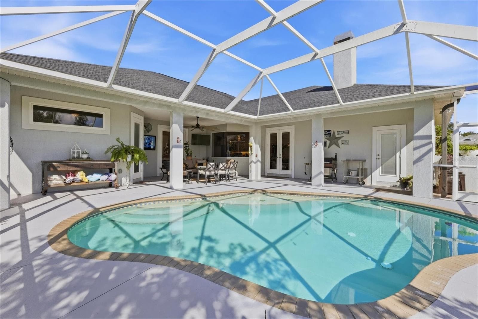 Single Family Residence at 1753 KINGSDOWN DR, SARASOTA, photo 31 of 42