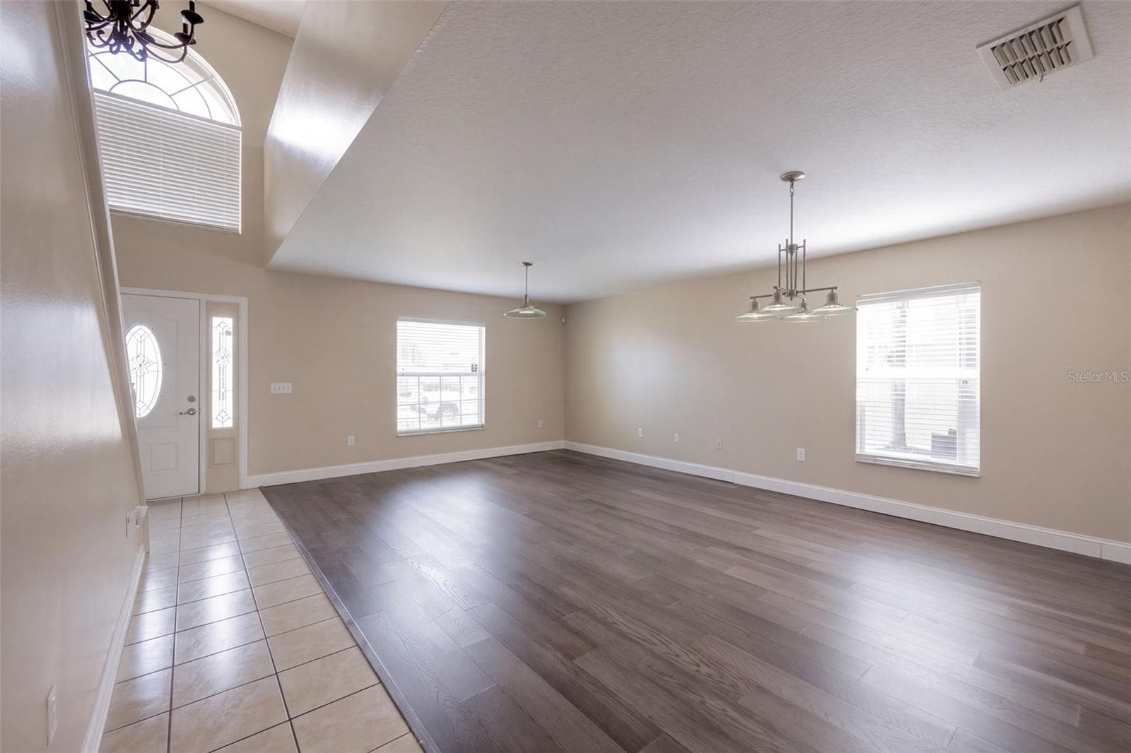Single Family Residence at 410 FAIRFIELD DR, SANFORD, photo 7 of 55