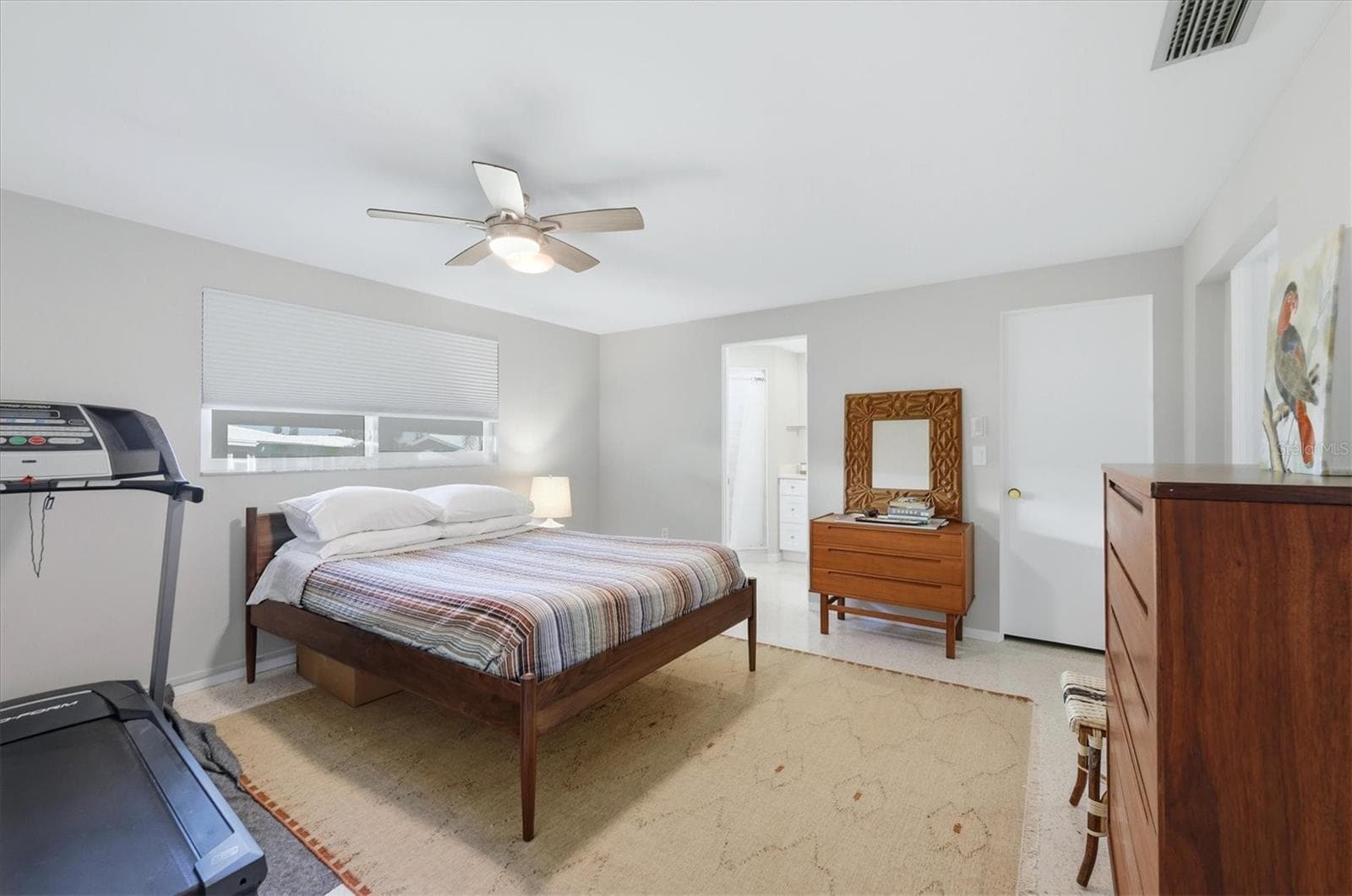 Single Family Residence at 19 OAKWOOD DR N, ENGLEWOOD, photo 23 of 57