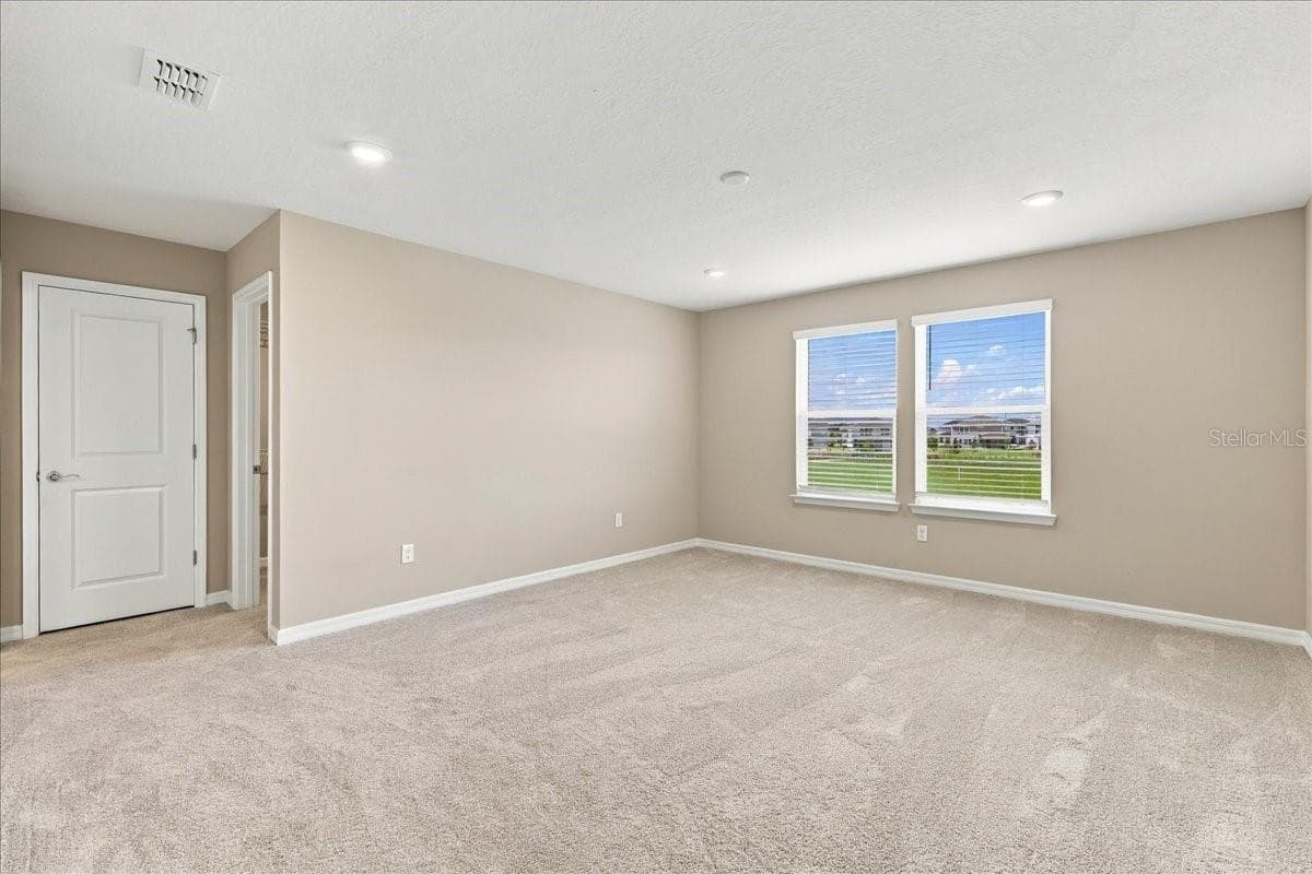 Single Family Residence at 6262 ARGENT WOOD DR, WINTER GARDEN, photo 12 of 47