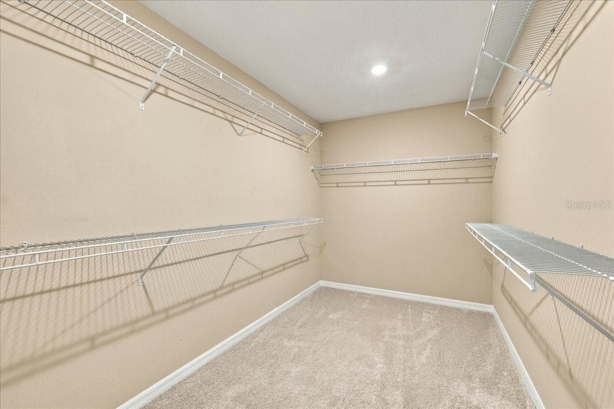 Single Family Residence at 6262 ARGENT WOOD DR, WINTER GARDEN, photo 15 of 47
