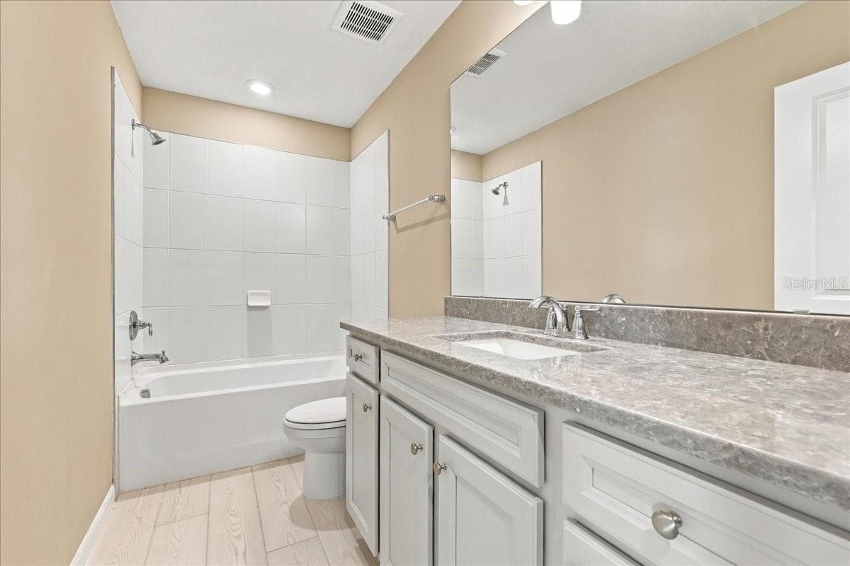 Single Family Residence at 6262 ARGENT WOOD DR, WINTER GARDEN, photo 20 of 47
