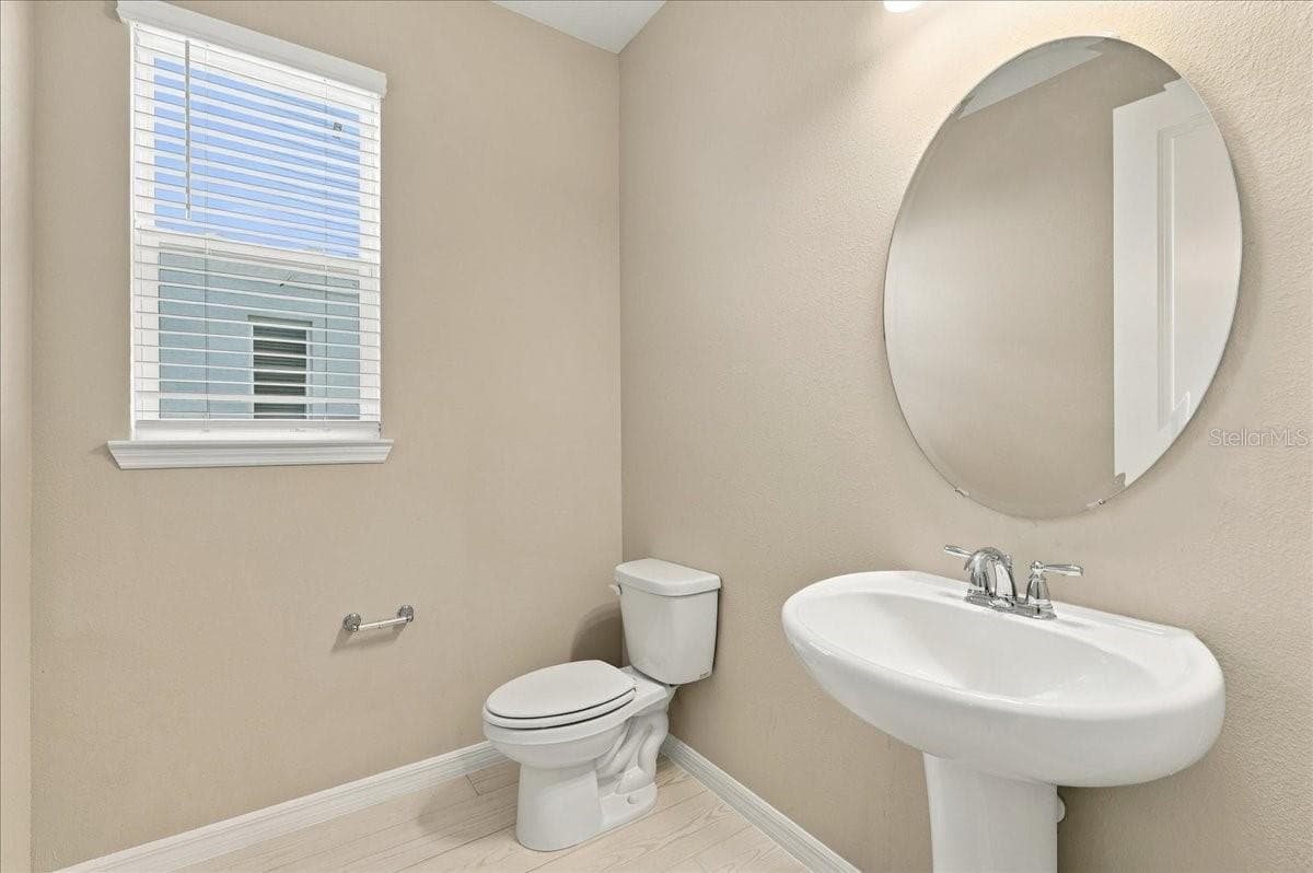 Single Family Residence at 6262 ARGENT WOOD DR, WINTER GARDEN, photo 28 of 47