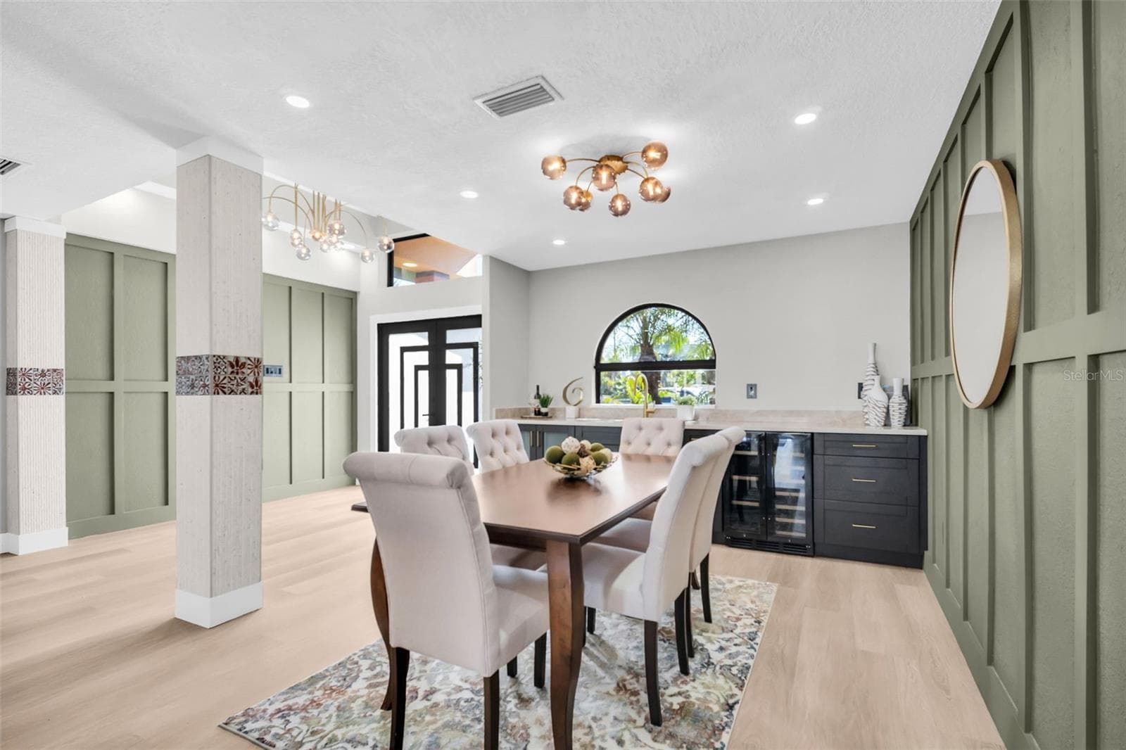 Dining Room with wet bar - 15918 REDINGTON DR, REDINGTON BEACH