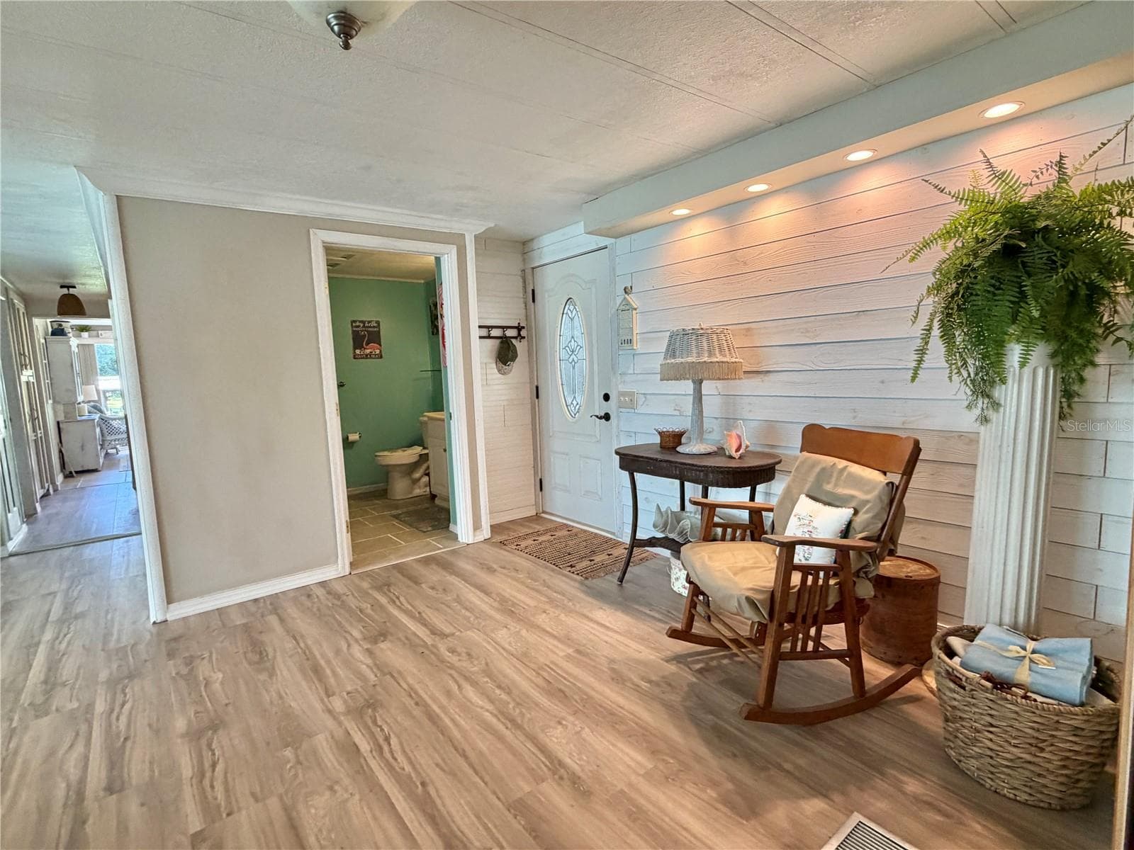 Mobile Home at 107 ROYAL PALM DR, LEESBURG, photo 14 of 60