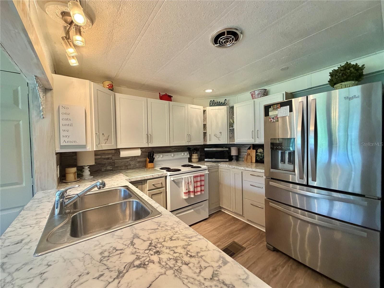 Mobile Home at 107 ROYAL PALM DR, LEESBURG, photo 26 of 60