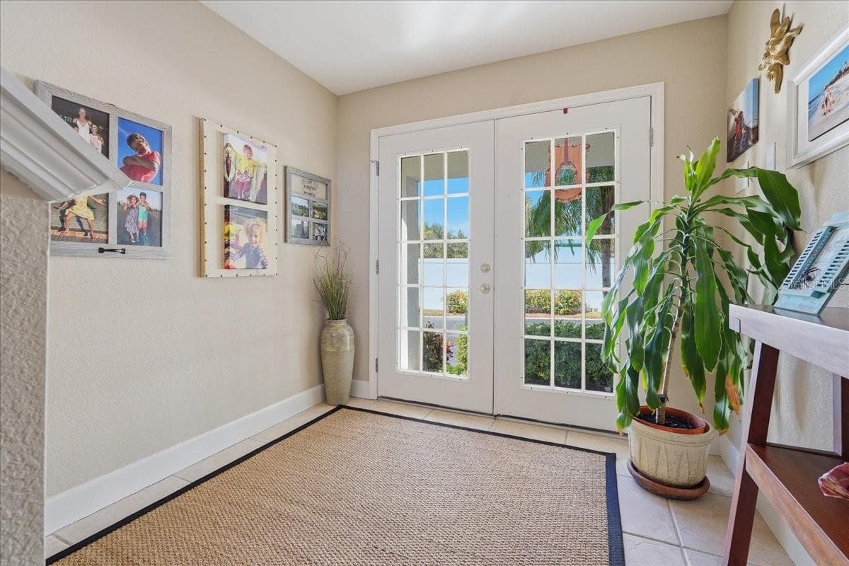 Townhouse at 101 SHOALS CIR, NORTH REDINGTON BEACH, photo 10 of 100