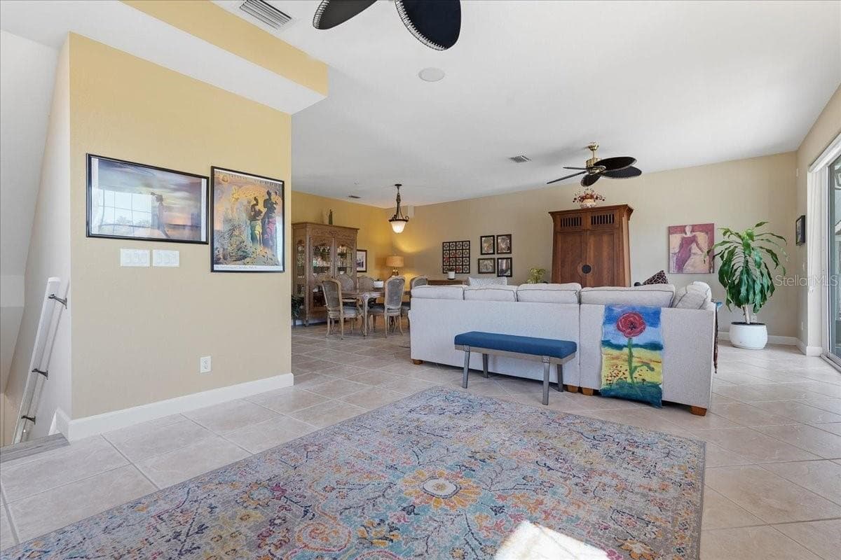 Townhouse at 101 SHOALS CIR, NORTH REDINGTON BEACH, photo 12 of 100