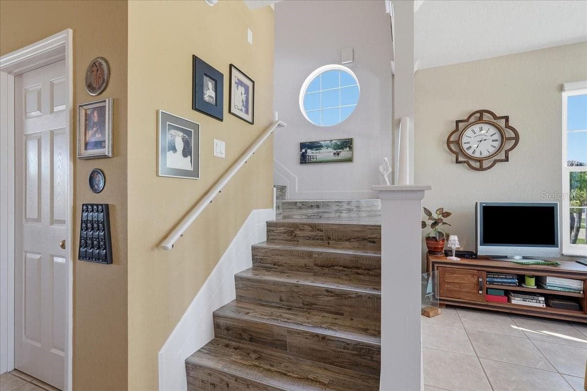 Townhouse at 101 SHOALS CIR, NORTH REDINGTON BEACH, photo 41 of 100