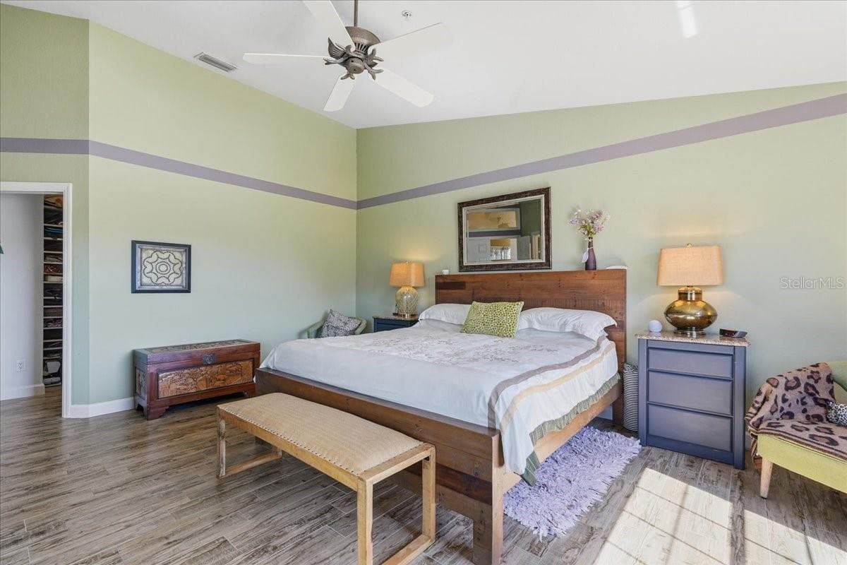 Townhouse at 101 SHOALS CIR, NORTH REDINGTON BEACH, photo 44 of 100