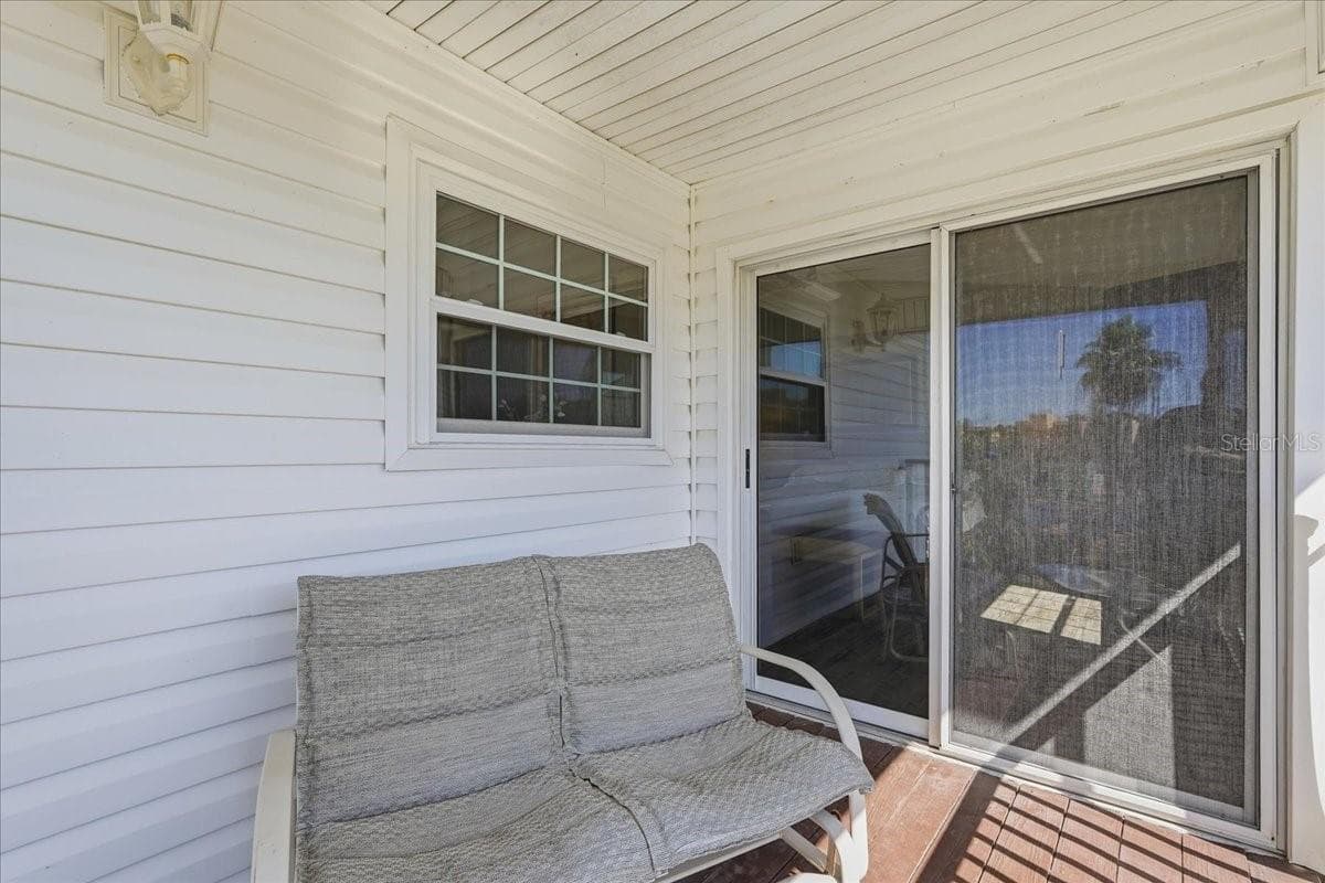 Townhouse at 101 SHOALS CIR, NORTH REDINGTON BEACH, photo 47 of 100