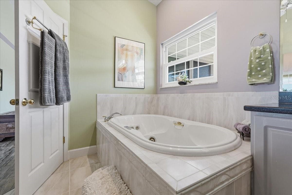 Townhouse at 101 SHOALS CIR, NORTH REDINGTON BEACH, photo 50 of 100