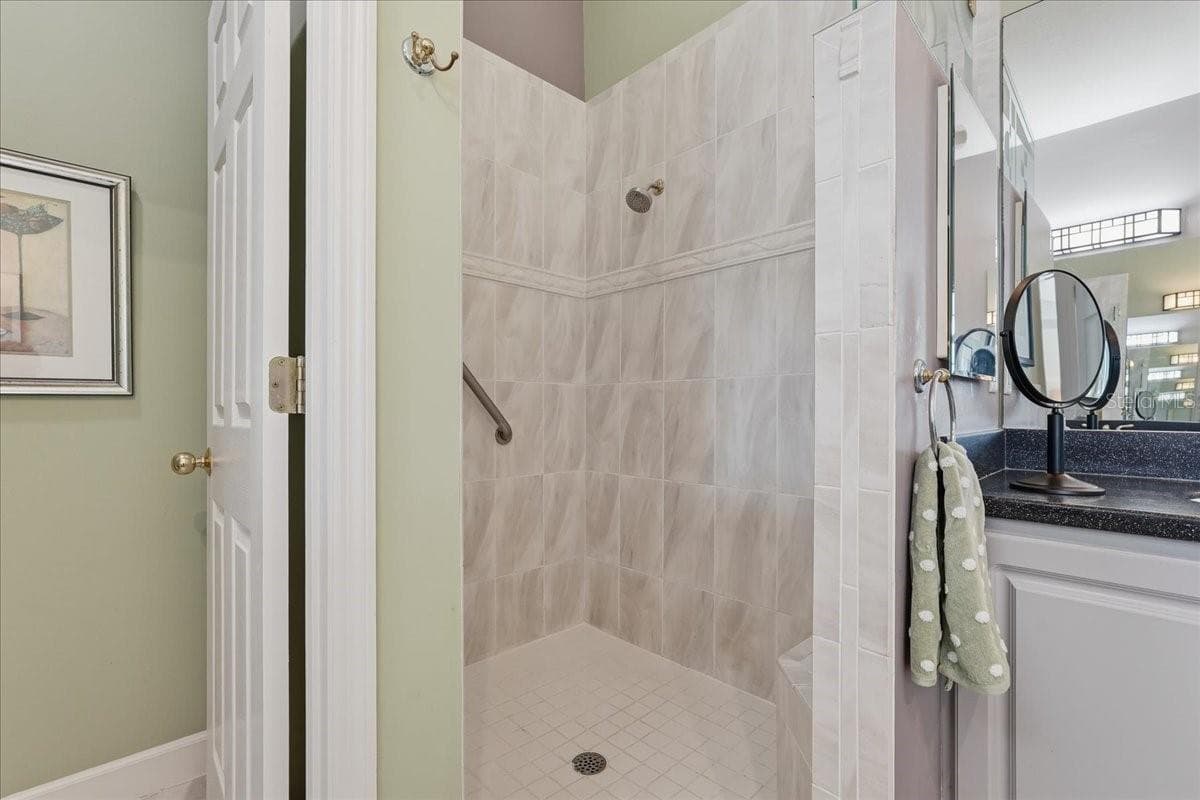 Townhouse at 101 SHOALS CIR, NORTH REDINGTON BEACH, photo 51 of 100