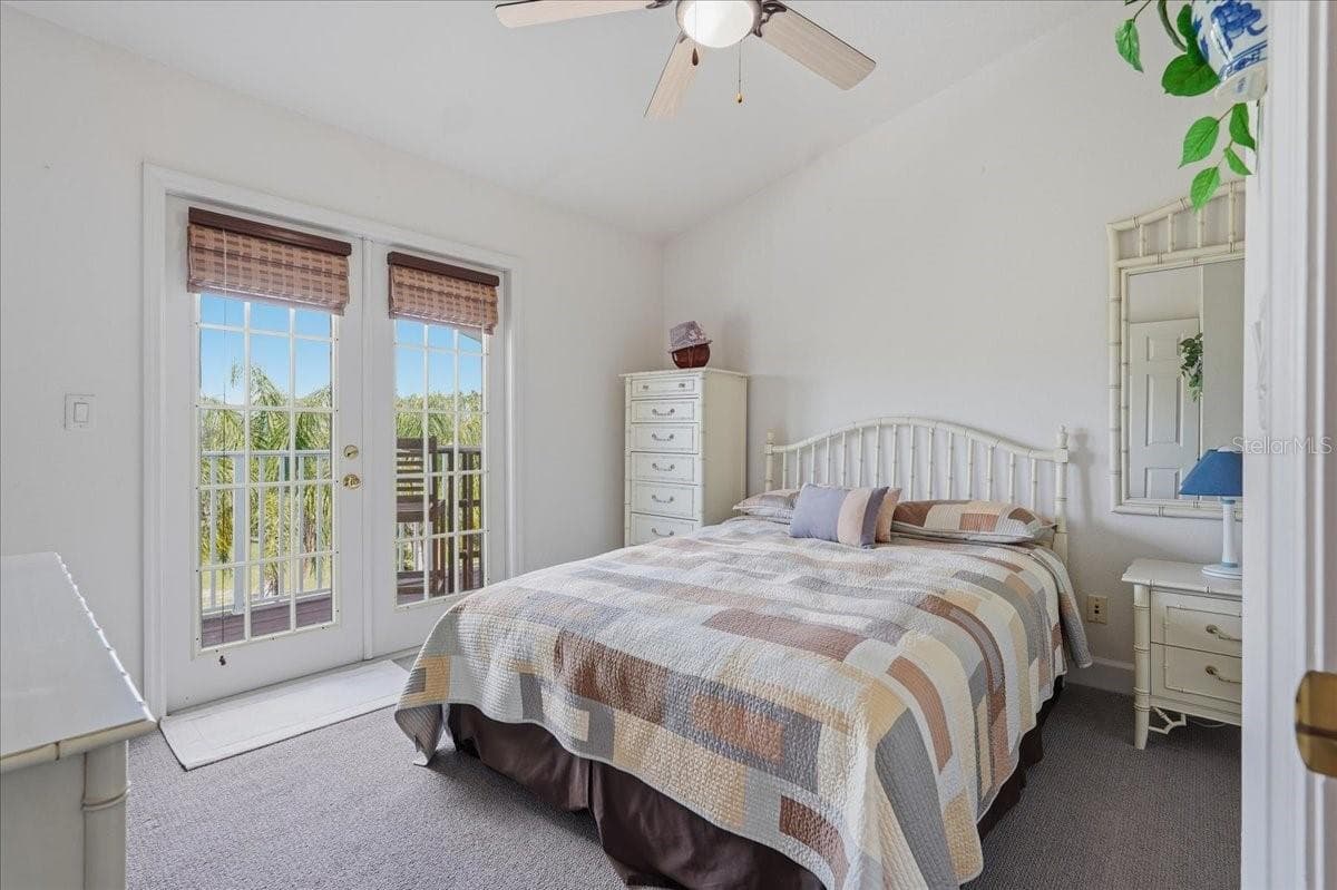 Townhouse at 101 SHOALS CIR, NORTH REDINGTON BEACH, photo 57 of 100