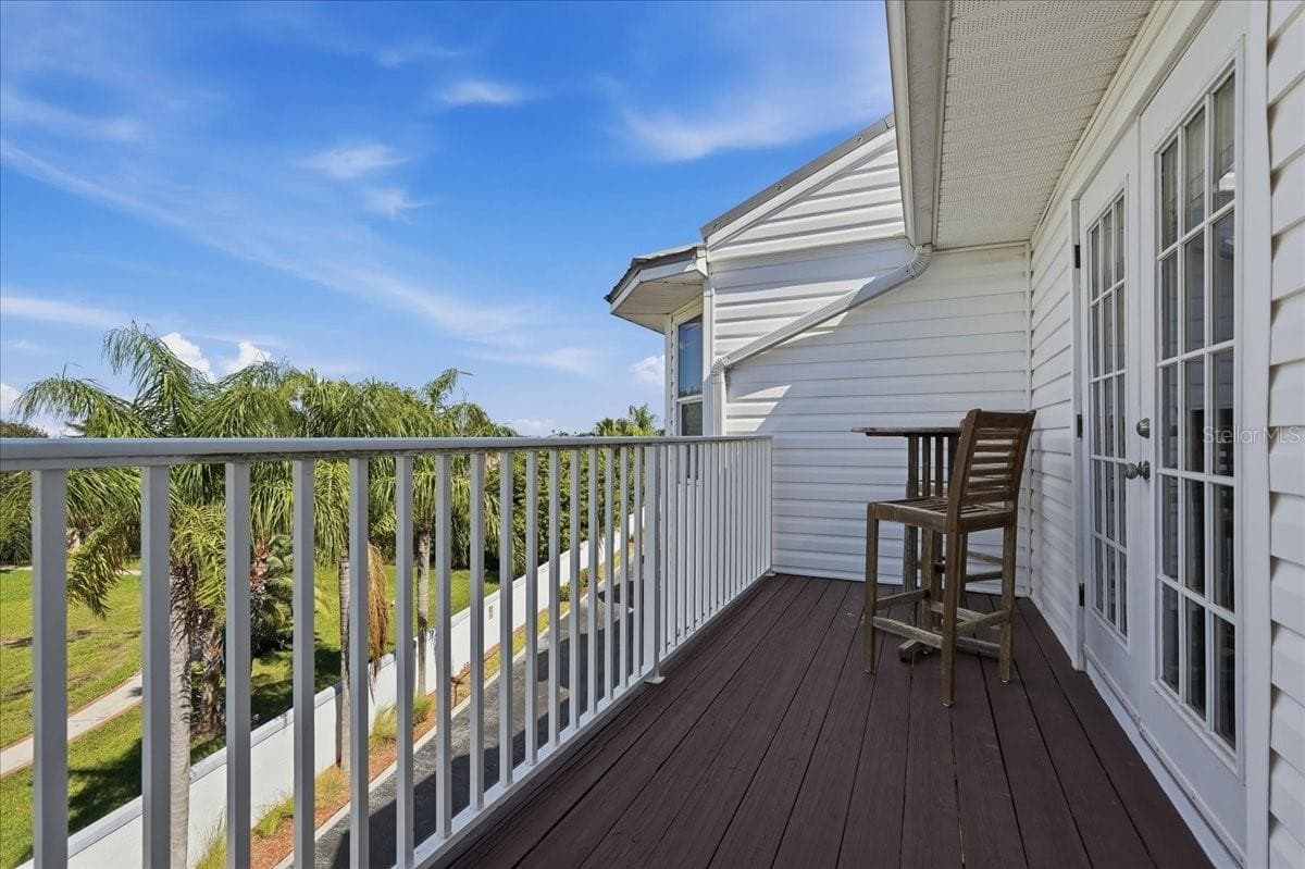 Townhouse at 101 SHOALS CIR, NORTH REDINGTON BEACH, photo 61 of 100