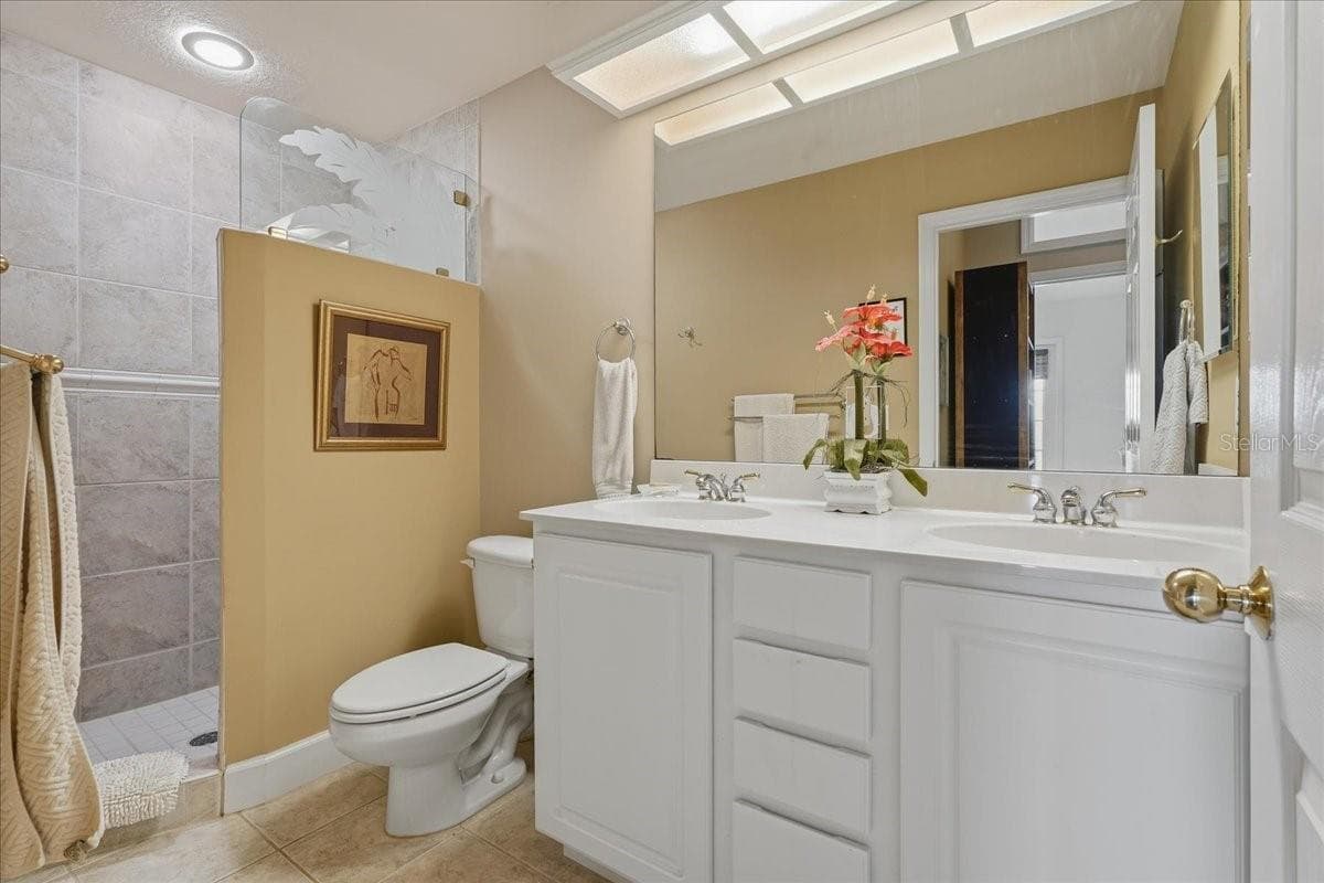 Townhouse at 101 SHOALS CIR, NORTH REDINGTON BEACH, photo 63 of 100