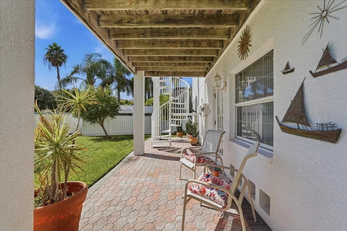 Townhouse at 101 SHOALS CIR, NORTH REDINGTON BEACH, photo 68 of 100