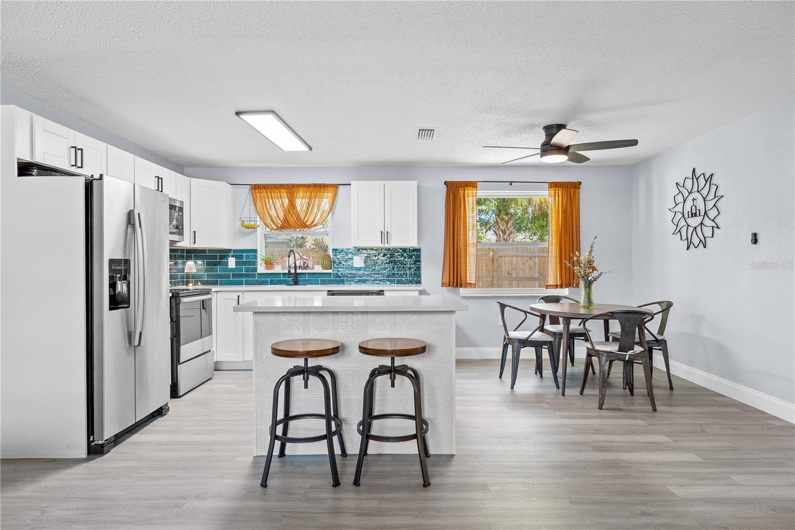 Single Family Residence at 1486 CAROLYN LN, CLEARWATER, photo 3 of 32