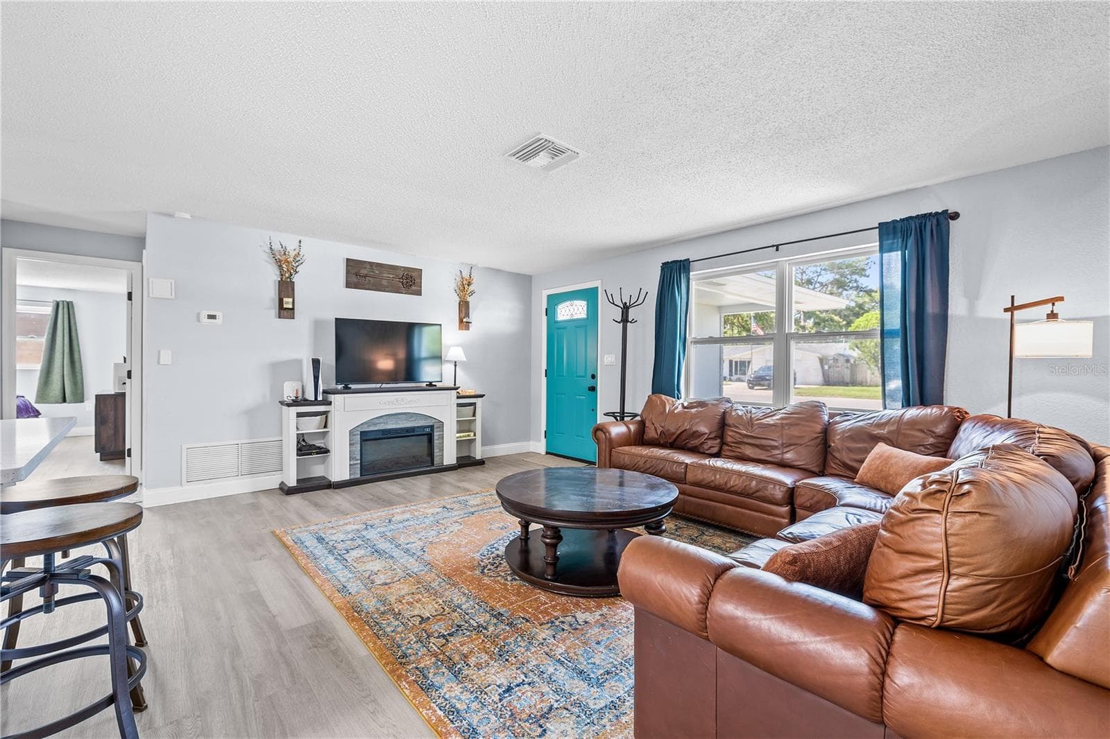 Single Family Residence at 1486 CAROLYN LN, CLEARWATER, photo 9 of 32