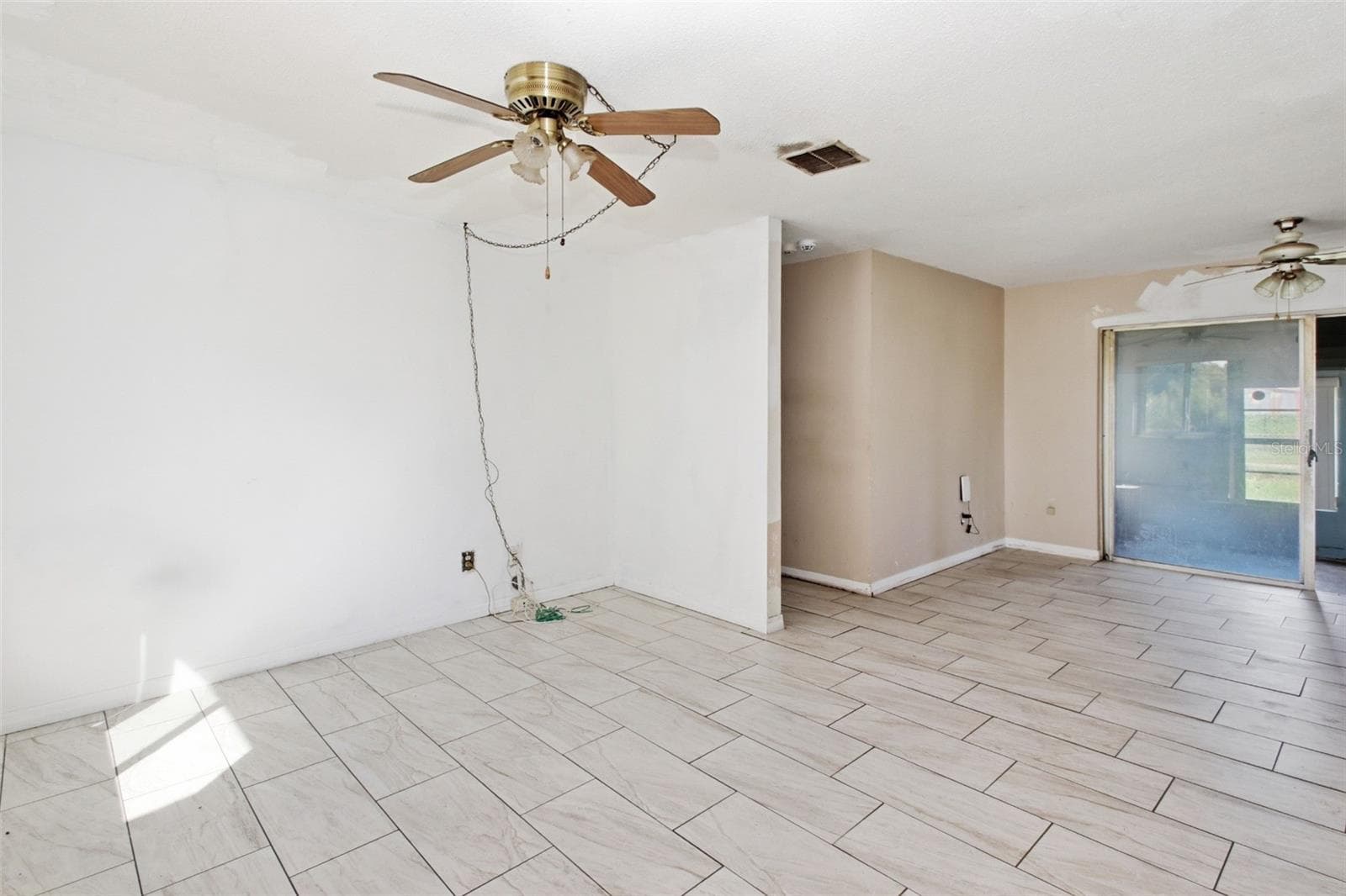Single Family Residence at 4205 SOLOMON DR, ORLANDO, photo 6 of 31