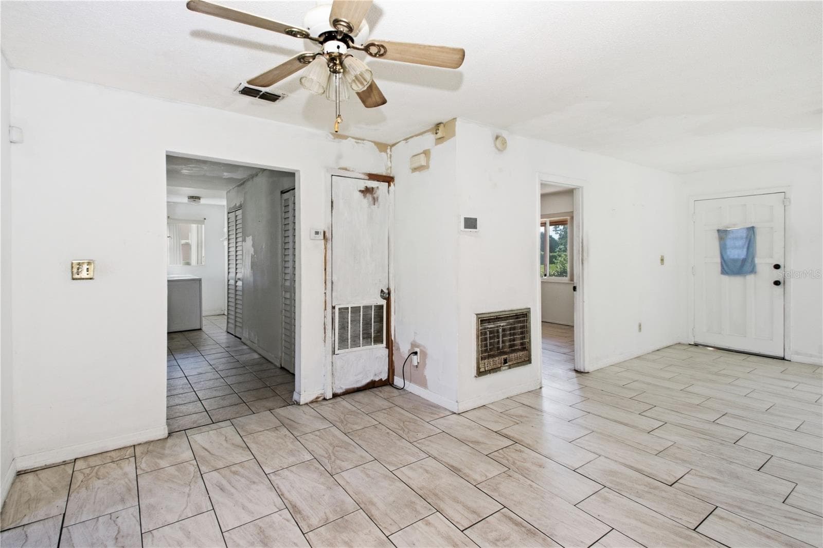Single Family Residence at 4205 SOLOMON DR, ORLANDO, photo 9 of 31