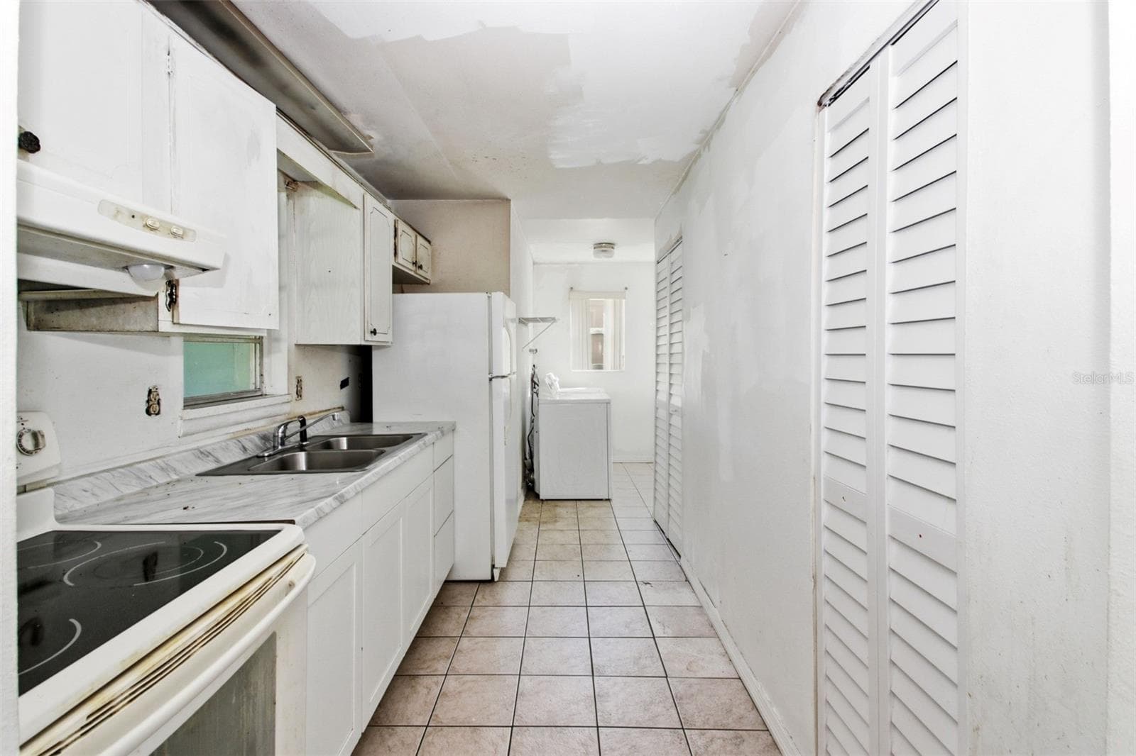 Single Family Residence at 4205 SOLOMON DR, ORLANDO, photo 10 of 31