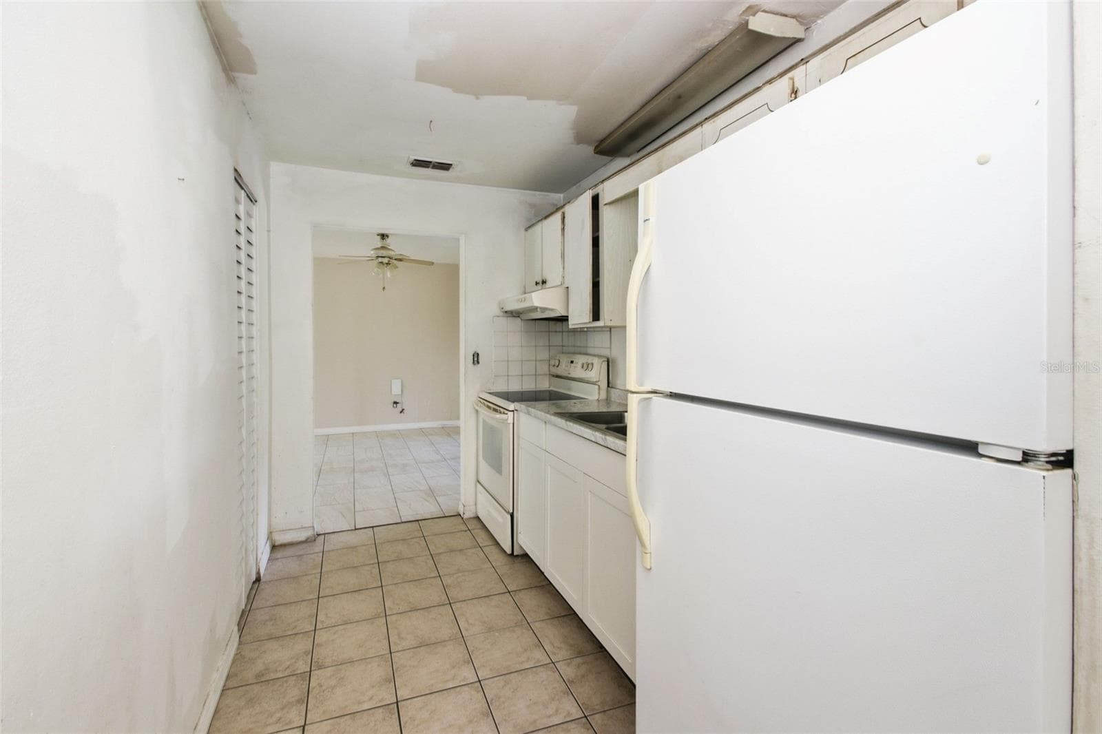 Single Family Residence at 4205 SOLOMON DR, ORLANDO, photo 13 of 31