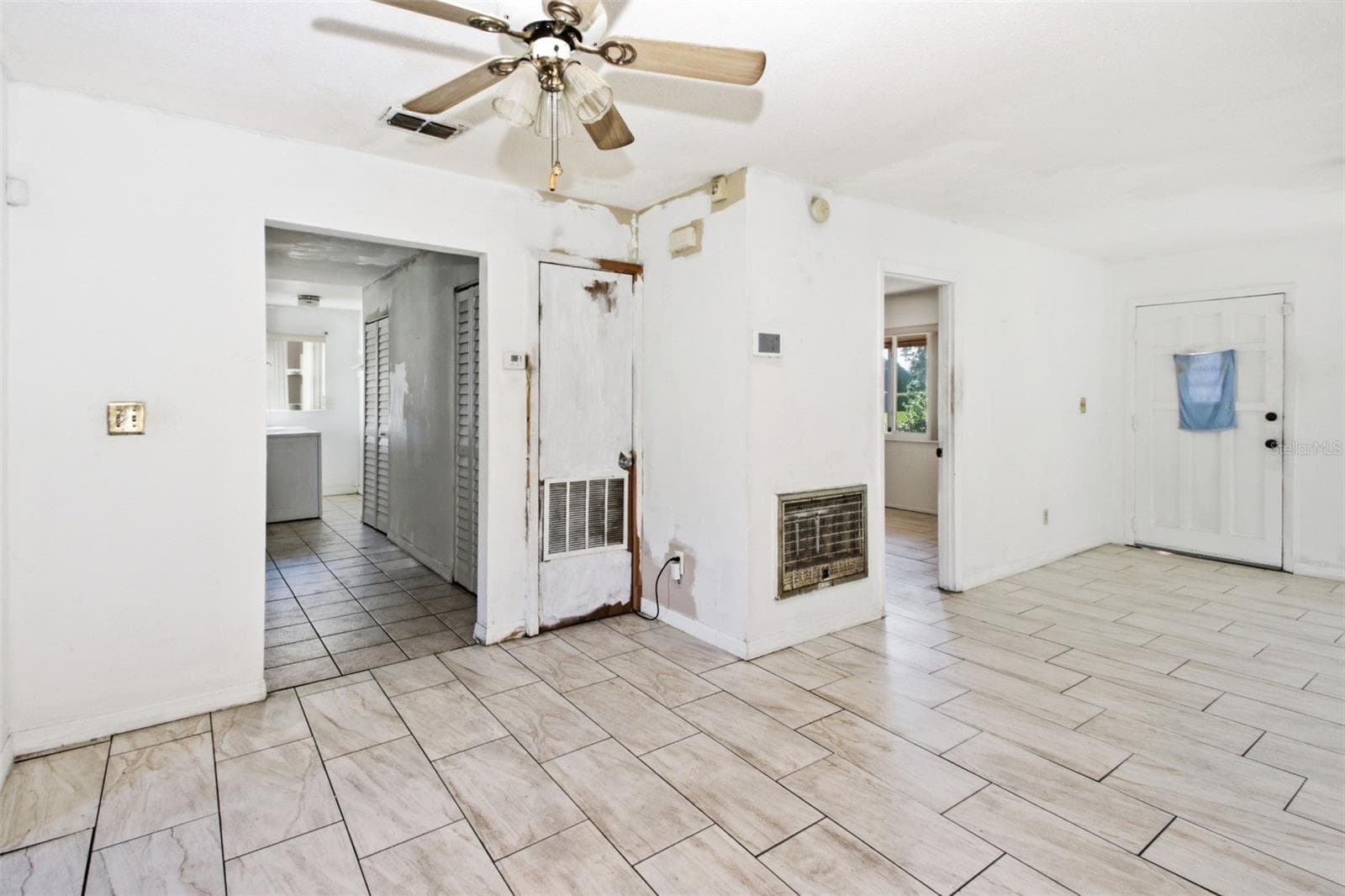 Single Family Residence at 4205 SOLOMON DR, ORLANDO, photo 14 of 31