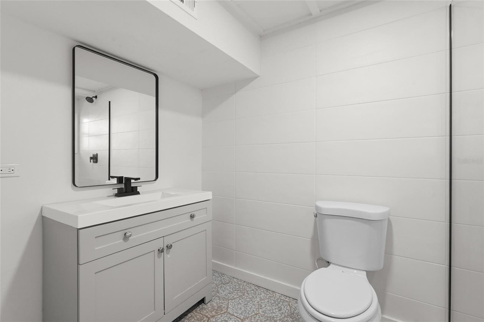 Single Family Residence at 2142 WALDEMERE ST, SARASOTA, photo 20 of 42