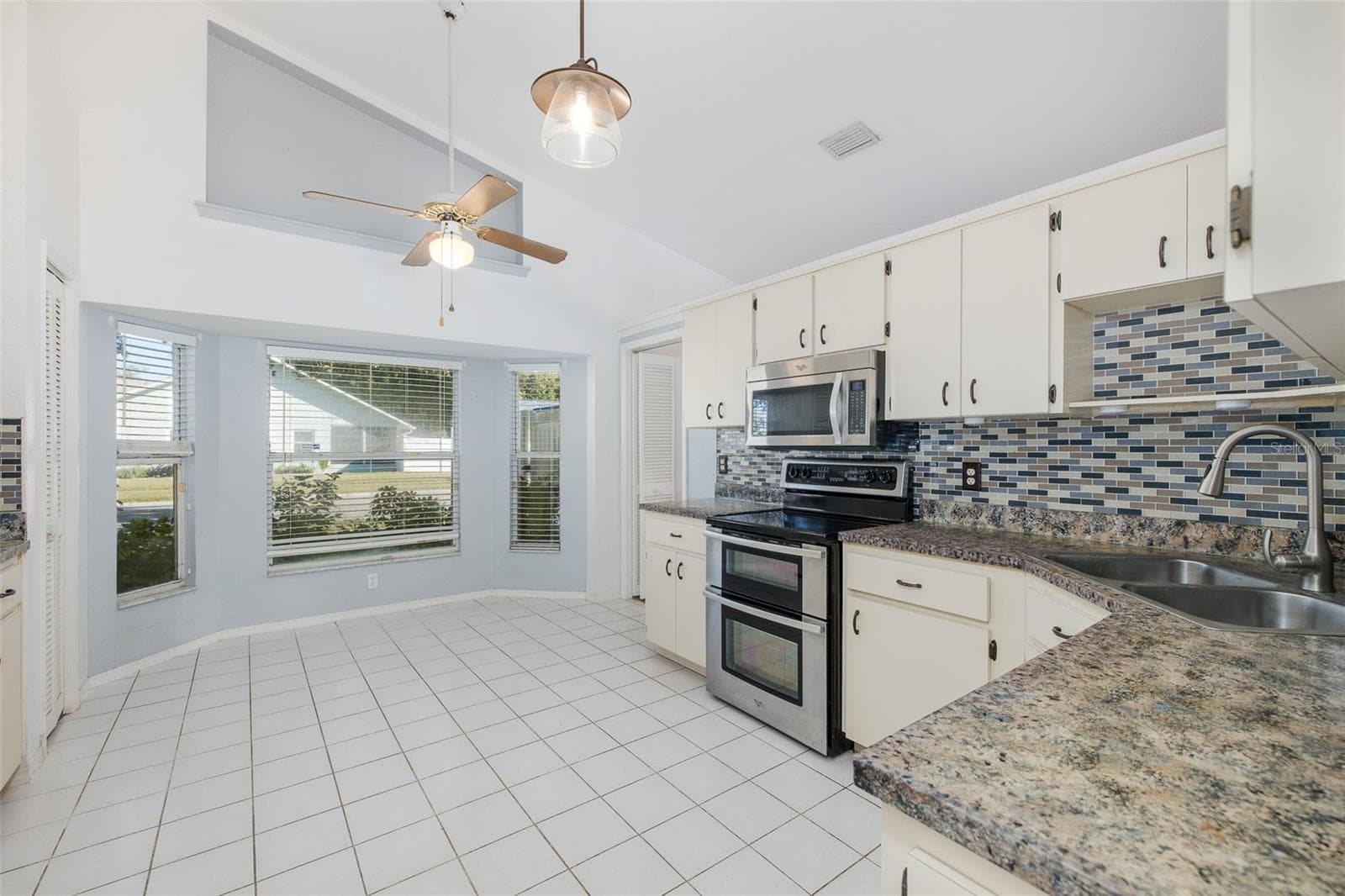 Single Family Residence at 4622 SAWGRASS BLVD, NEW PORT RICHEY, photo 9 of 30