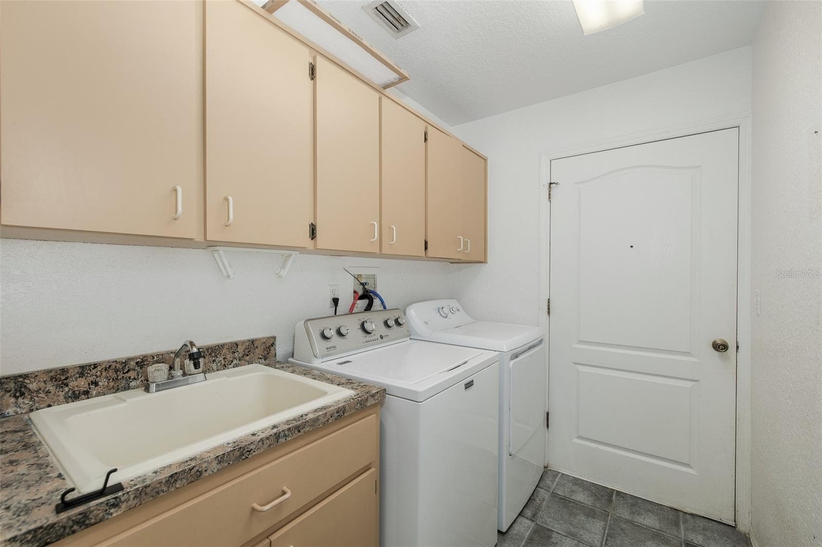 Single Family Residence at 4622 SAWGRASS BLVD, NEW PORT RICHEY, photo 26 of 30