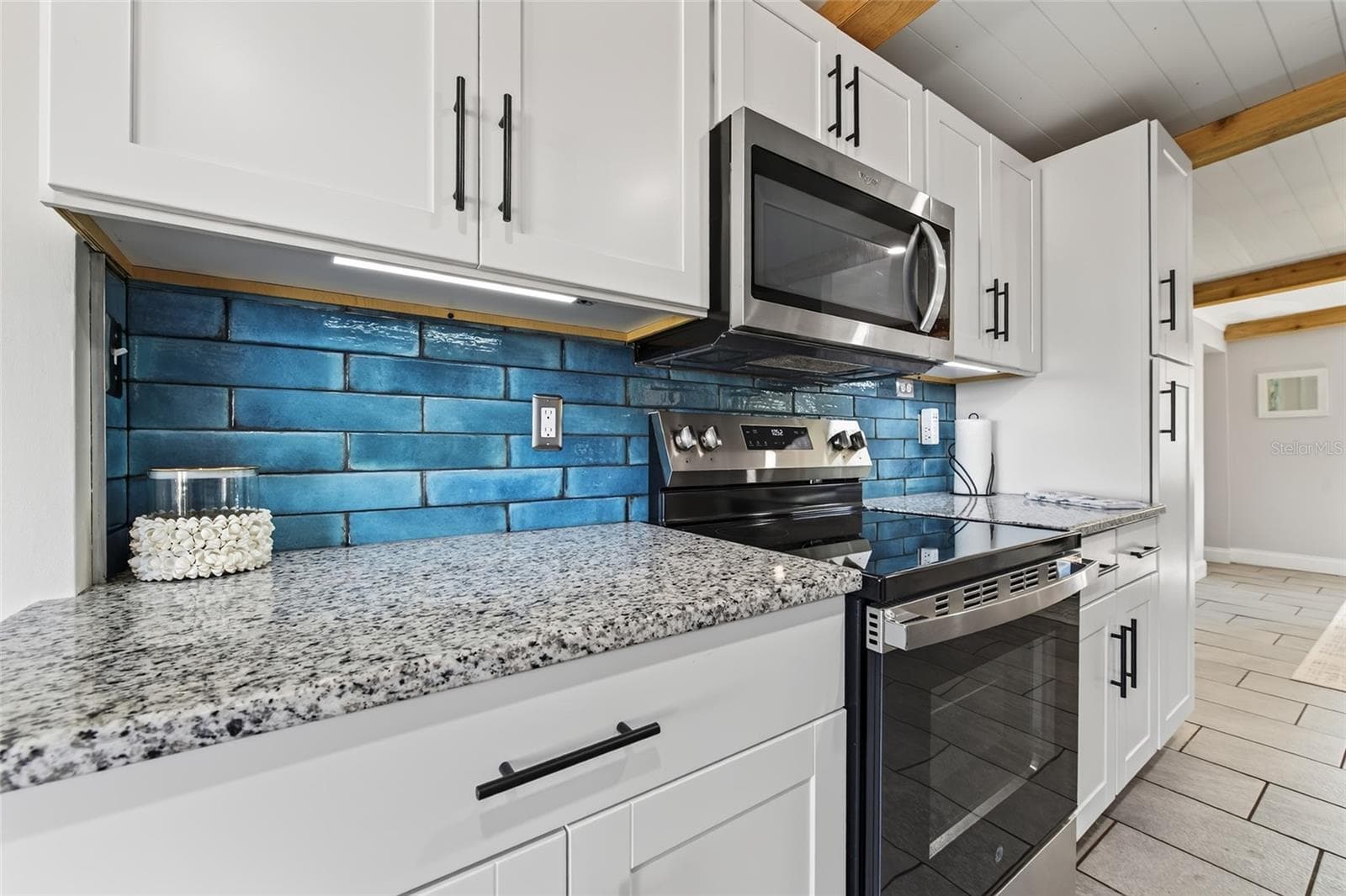 Single Family Residence at 13309 CAROL DR, HUDSON, photo 8 of 84