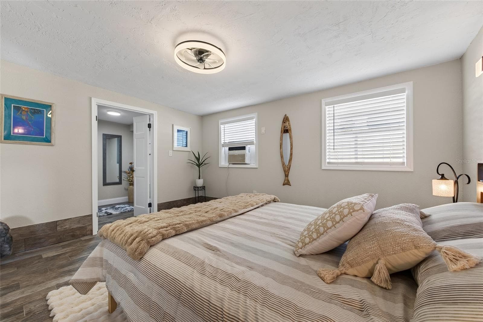 Single Family Residence at 13309 CAROL DR, HUDSON, photo 21 of 84