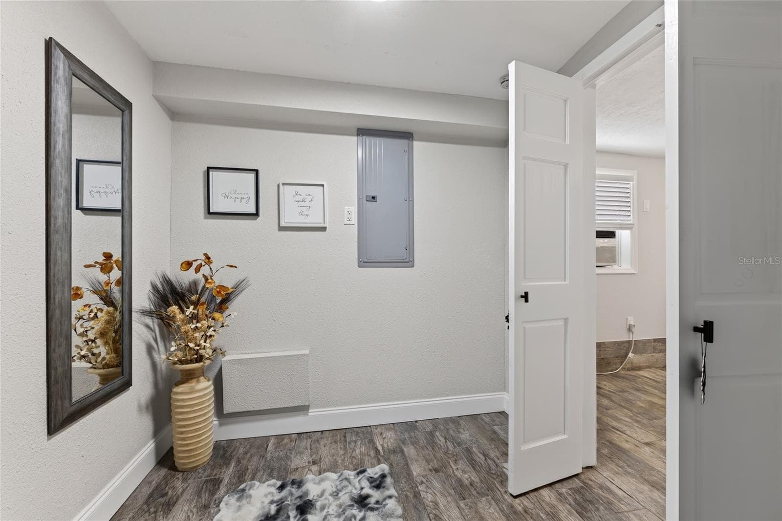 Single Family Residence at 13309 CAROL DR, HUDSON, photo 22 of 84