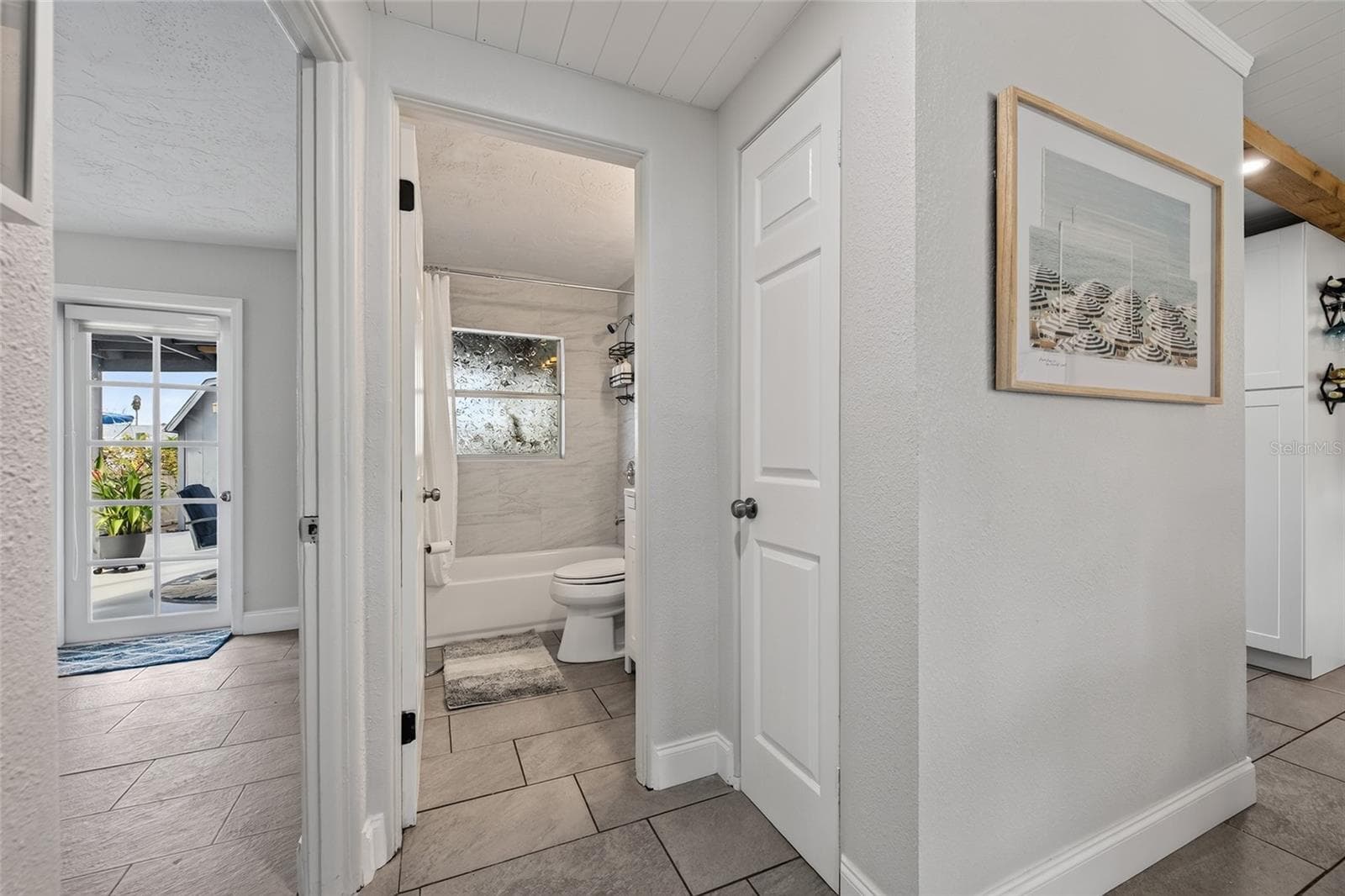 Single Family Residence at 13309 CAROL DR, HUDSON, photo 24 of 84