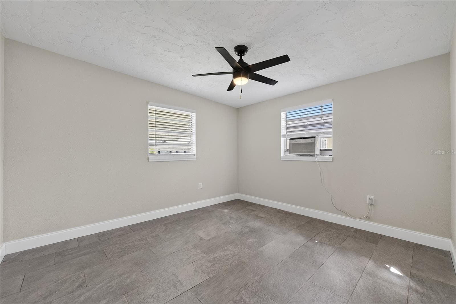 Single Family Residence at 13309 CAROL DR, HUDSON, photo 30 of 84