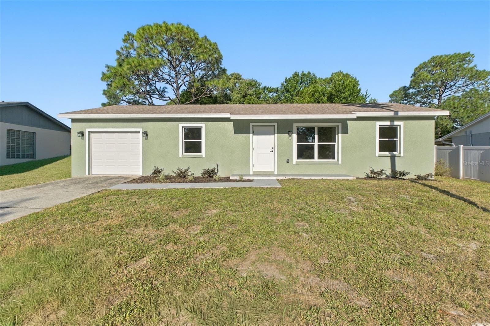 Single Family Residence at 5065 BROMLEY AVE, SPRING HILL, photo 2 of 28