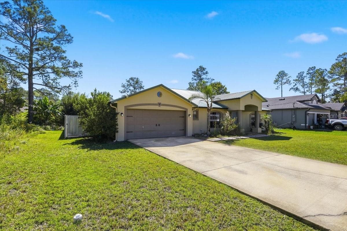 Single Family Residence at 92 ROBINSON DR, PALM COAST, photo 2 of 45