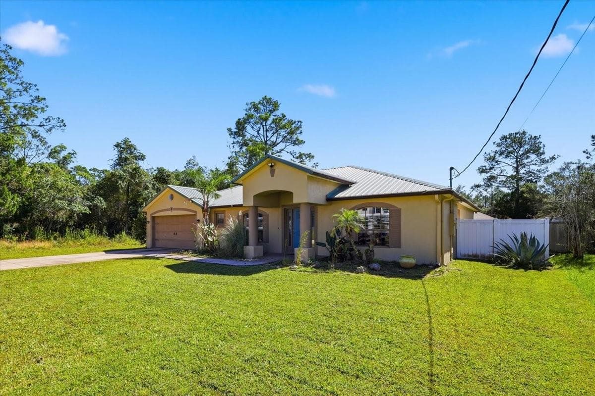 Single Family Residence at 92 ROBINSON DR, PALM COAST, photo 3 of 45